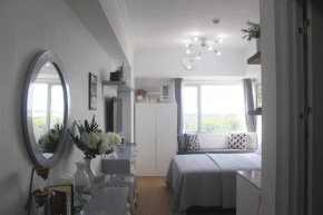 New York Suite 1 at Avida Towers Aspira